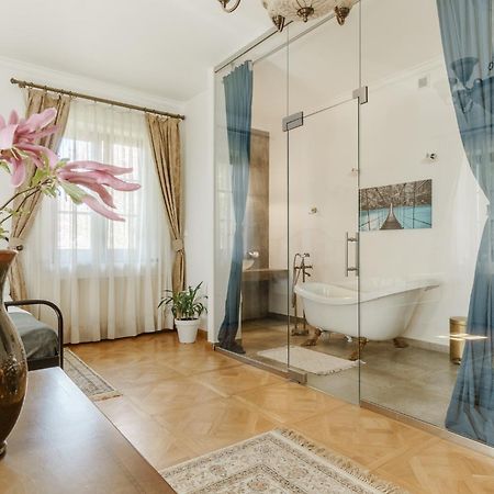 Apartamenty W Dworku Cheval Cracóvia Exterior foto