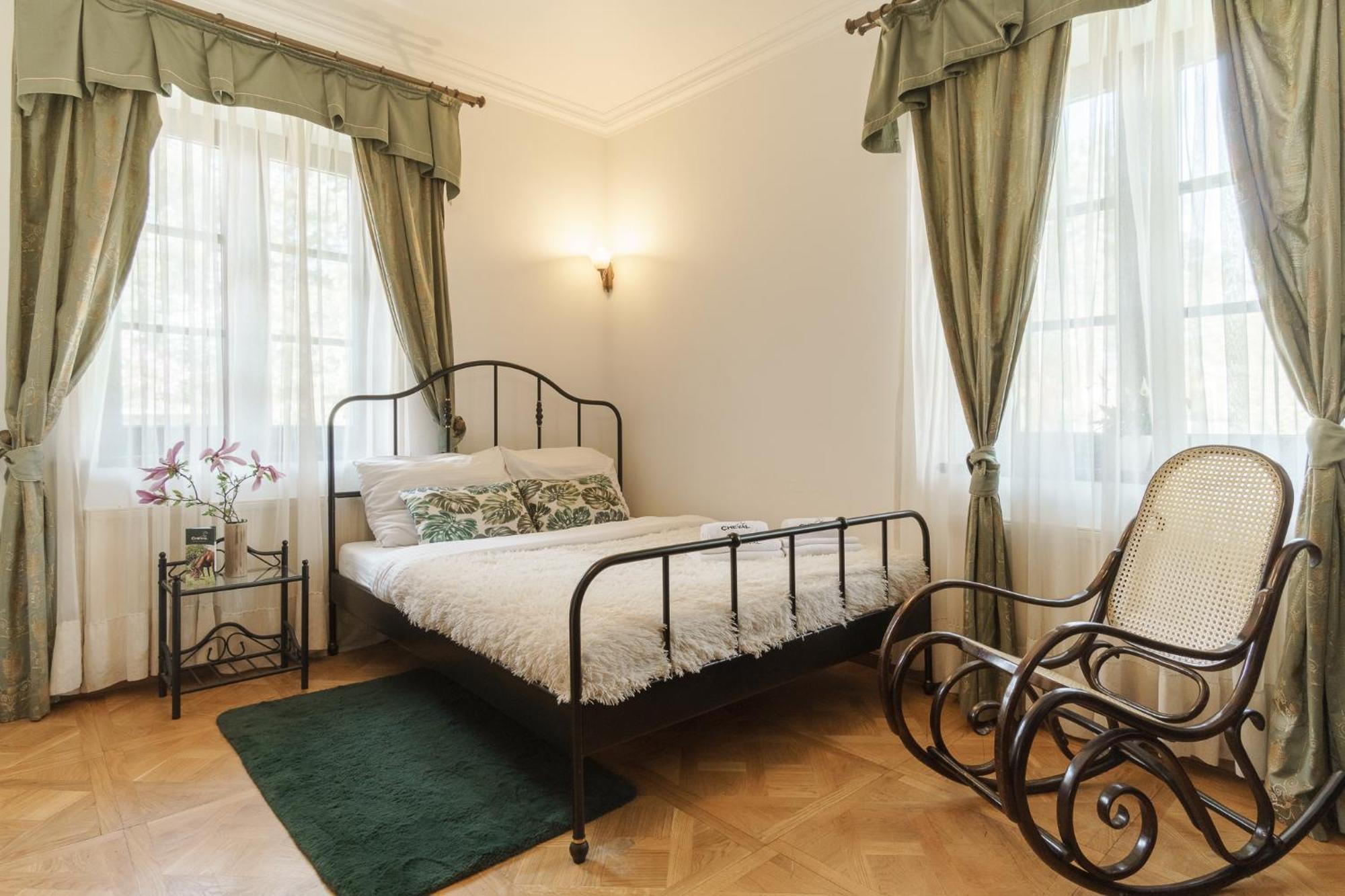Apartamenty W Dworku Cheval Cracóvia Exterior foto