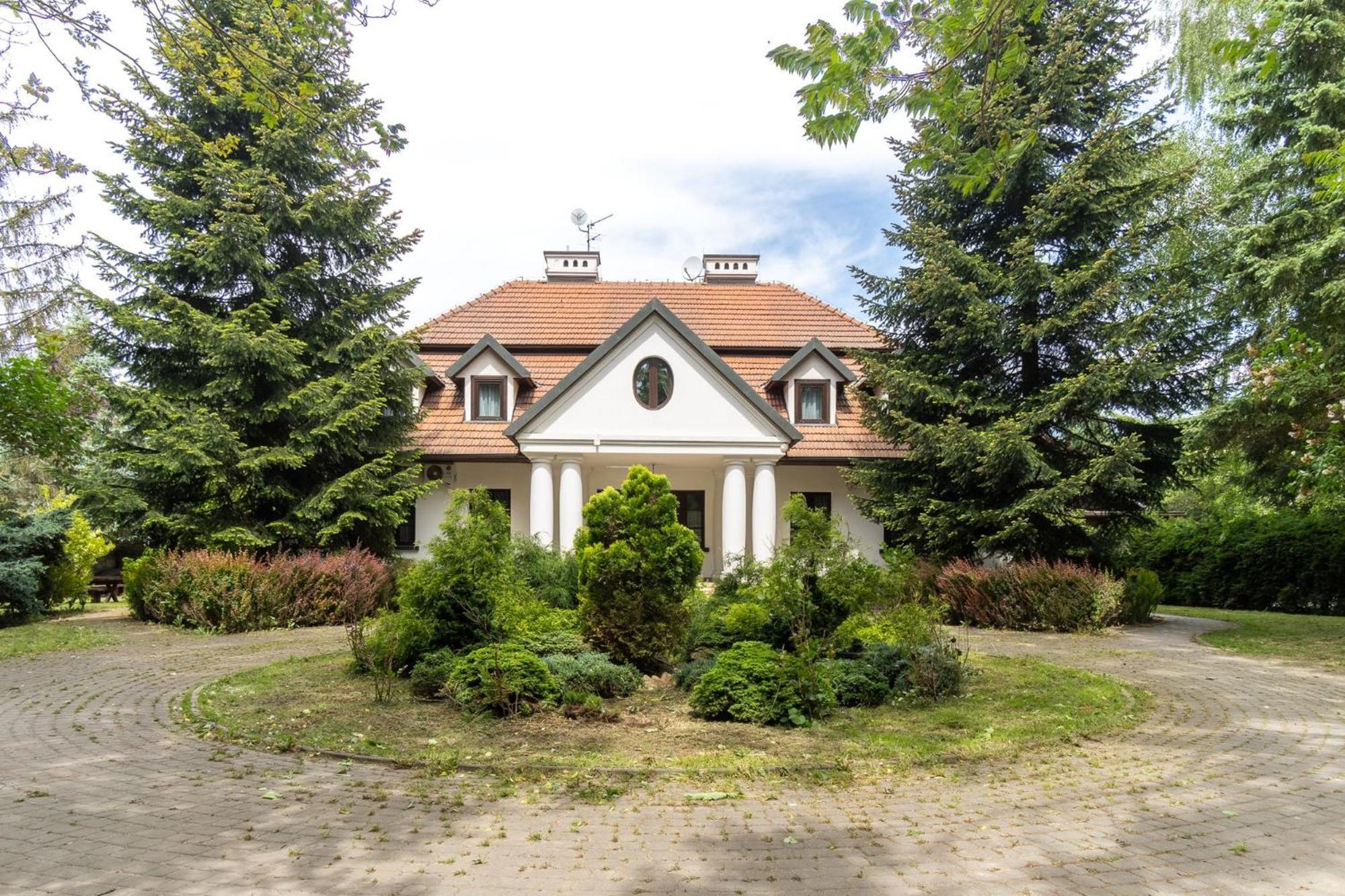 Apartamenty W Dworku Cheval Cracóvia Exterior foto